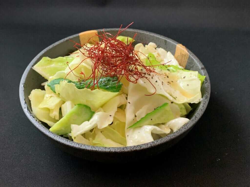 キャベキュウ(塩だれ)　430円