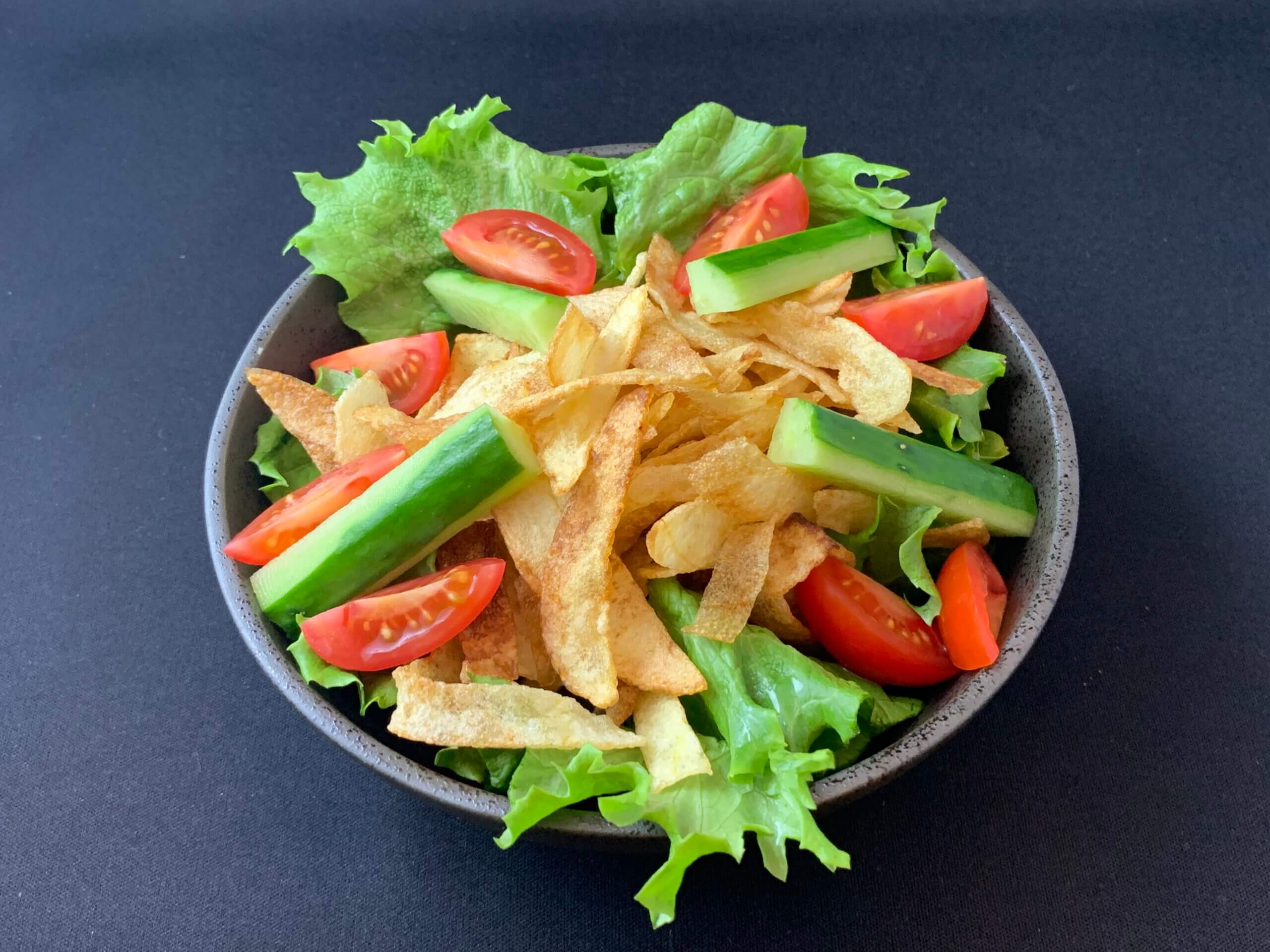 野菜とジャガイモのバリバリサラダ　530円
