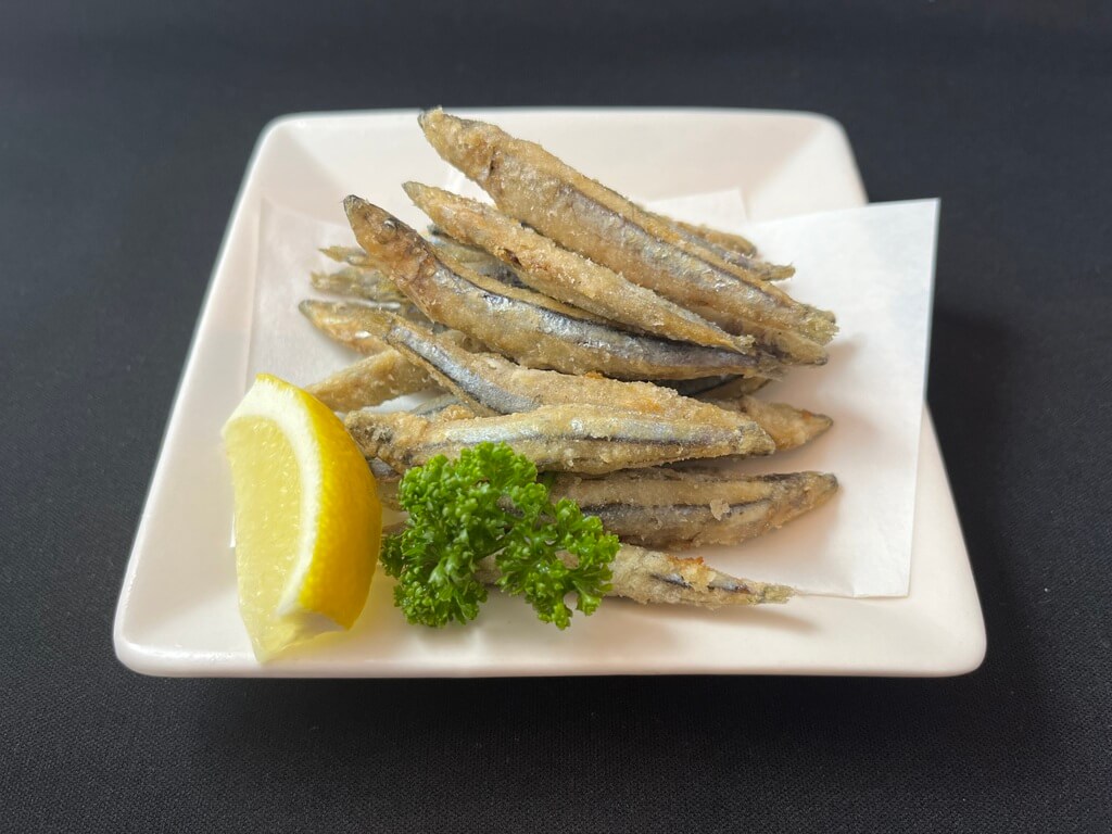 きびなごの唐揚げ　610円
